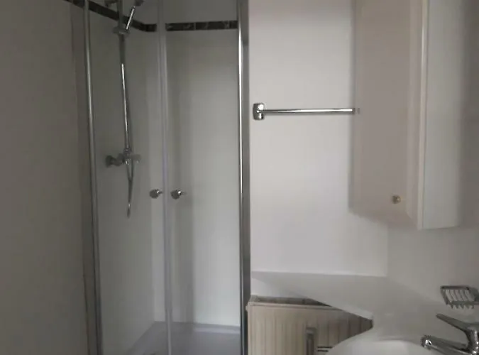 Seeblick Apartment/zimmer Homestay *